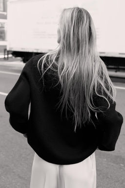 PLAIN KNIT V-NECK JUMPER - Zara фото 4