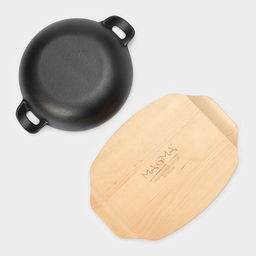 Сковорода Magma «Янсан», 21,5×16,5×4,4 см, на деревянной подставке, чугун, индукция, чёрная