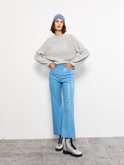 Dik Yaka Kendinden Desenli Kad?n Triko Kazak