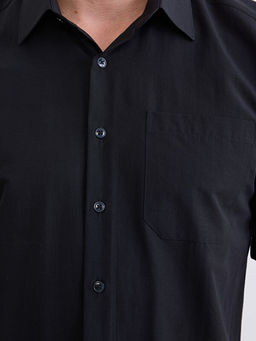 K?sa Kollu Tek Cepli Regular Fit Erkek G?mlek