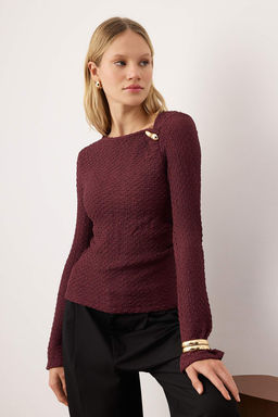 Murdum Fitted/Vucuda Oturan Aksesuar Detayl? Dokulu Uzun Kollu Esnek Orme Bluz TWOAW26BZ00134