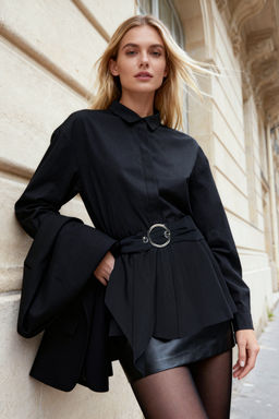 Siyah Kemerli Toka Detayl? Pamuklu Dokuma Gomlek TWOAW20GO0099