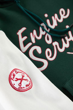 Zumrut Yesili Oversize/Genis Kesim Nak?sl? Renk Bloklu Kapusonlu Ici Polar Sweatshirt TMNAW25SW00044