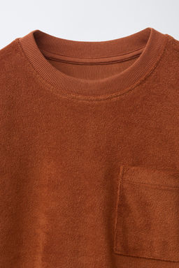 CONJUNTO CAMISETA Y BERMUDA RAYAS EFECTO TOALLA / Tabaco