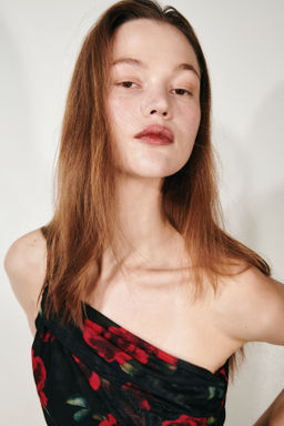Top de un hombro con detalle enlazado - H&m фото 6