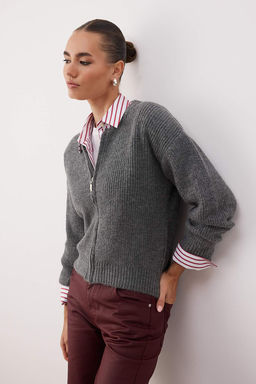 Gri Yumusak Dokulu Basic Triko H?rka TWOAW26HI00284