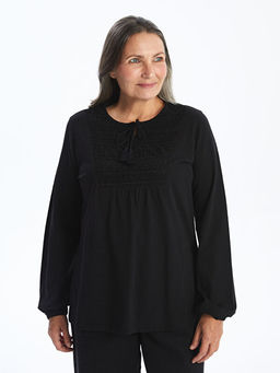 Ba?lamal? Yaka Nak??l? Kad?n Bluz