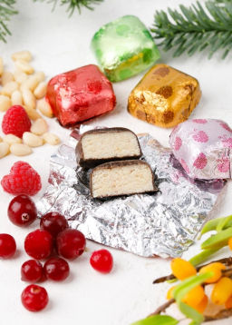 Кедровый марципан ассорти  классика, клюква, малина, облепиха, 600 г | шоу-бокс - Сибирский кедр фото 2