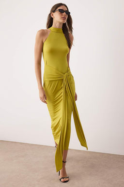 Yag Yesili Kusak Detayl? Halter Yaka Bodycone/Vucuda Oturan Esnek Maxi Orme Elbise TWOSS25EL00689