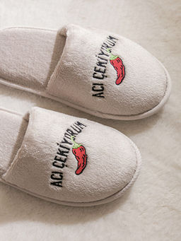 Slogan Nak??l? Pel?? Kad?n Ev Terli?i