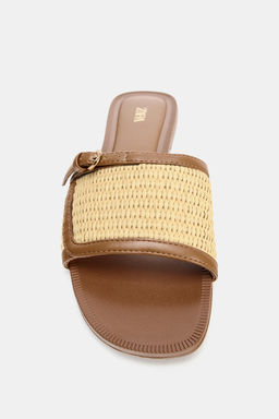 SANDALIA PLANA DETALLE HEBILLA / Beige claro - Zara фото 5