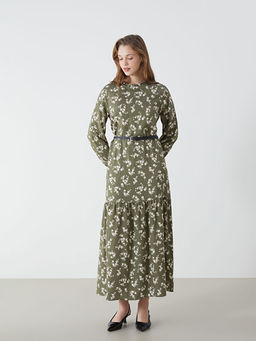 Dik Yaka ?i?ekli Elbise