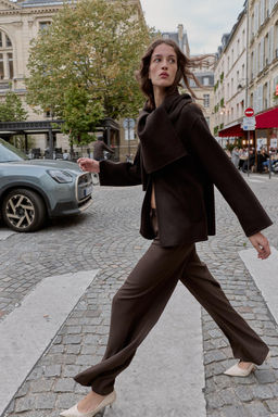 SHORT WOOL COAT WITH SCARF - Zara фото 5