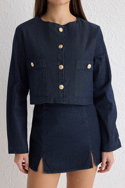 Lacivert Dugme Detayl? Crop Denim Ceket TWOSS25CE00011 - Trendyolmilla фото 3