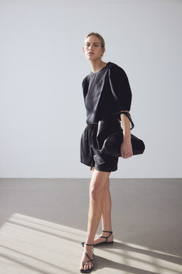 Pantalon corto en mezcla de lino