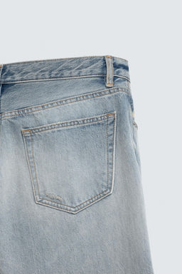 JEANS STRAIGHT FIT / Azul / Acero