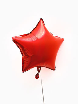 Цена за 2 шт. Воздушные шары фольгированные 18" "Звезда" цвет красный, набор 5 штук
