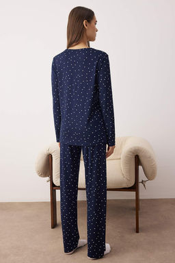 Lacivert Puantiyeli Ay?c?k Patchli Yumusak Tuse K?sl?k Orme Pijama Tak?m? THMAW26PT00189 - Trendyolmilla фото 4