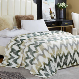 Плед/покрывало 150х200см "1000 и 1 ночь", велсофт "California" набивной, полиэстер 100%, плотность 160г/м2, упаковка: 16х33см пояс бумажный, "Домашняя мода" (Россия)