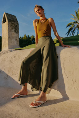 PANTAL?N CULOTTE ASIM?TRICO / Khaki