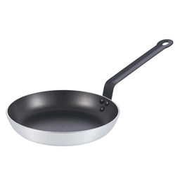 50590 GIPFEL Сковорода для жарки HORECA PRO 24Х4,5см. с антипригарным покрытием из прессованного алюминия, толщина корпуса 3,6 мм., двуслойное тефлоновое профессиональное покрытие 25 мкр. Материал ручки: сталь.