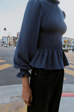 SMOCKED SHIRT - Zara фото 15