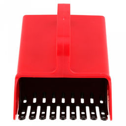 Марья (Maria) Комбайн (контейнер) плодосборник Финский для ягод, 22х14х13,5см, с заслонкой, пластик ручка (подходит для всех типов ягод), цвет - красный (Китай) - Домашняя мода фото 5