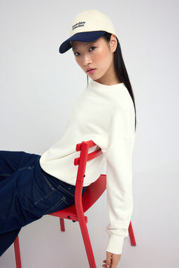 Teen Ekru Kal?n Sardonsuz Regular/Normal Kesim Bisiklet Yaka Orme Sweatshirt TWOAW26SW00028