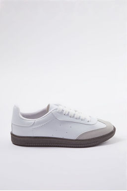 Beyaz Retro Bagc?kl? Kad?n Spor Ayakkab?
TAKAW25SN00005