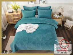 Покрывало и наволочки на кровать