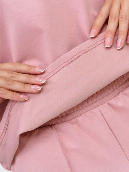 Костюм женский, цвет розовый