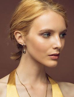 Красивые позолоченные серьги, украшенные янтарём зелёного цвета Пион, 810104151 - Амберхолл фото 4