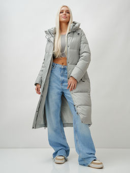 Пальто утепленное стеганное зимнее с капюшоном женское зеленого цвета 9608Z