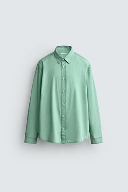 CAMISA LAVADA REGULAR FIT / verde lavado