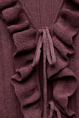 KNIT TOP WITH RUFFLES AND TIES - Zara фото 5