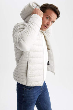 Водоотталкивающая куртка-пуховик с капюшоном и термоизоляцией Slim Fit - Defacto фото 4