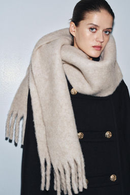 CHUNKY FRINGED SCARF - Zara фото 4