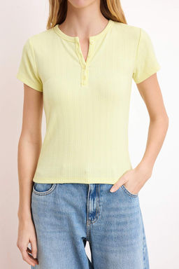 Sar? Fitted/Vucuda Oturan K?sa Kollu Raporlu Orme Bluz TWOSS26BZ00262 - Trendyolmilla фото 3