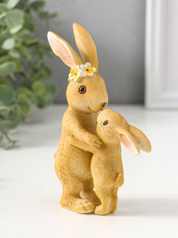 Фигурка полистоун Мама зайка в цветочном венке обнимает малыша, 15 см