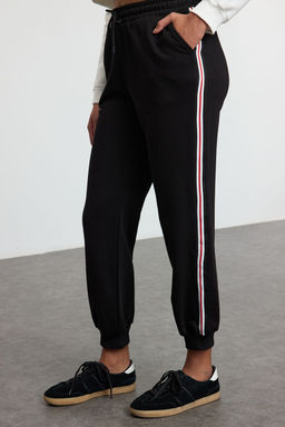 Siyah Yanlar? Serit Detayl? Loose Jogger Normal Bel Kal?n Orme Esofman Alt? PantolonTWOAW24EA00029 - Trendyolmilla фото 4