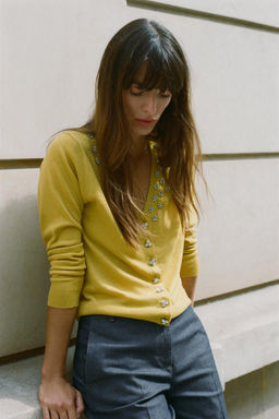 BEADED RHINESTONE KNIT CARDIGAN