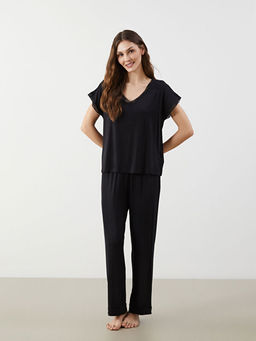 V Yaka Kad?n Pijama Tak?m