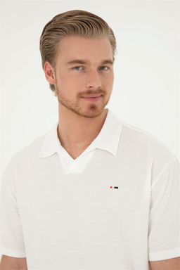 U. S. Polo Assn / Мужская футболка цвета экрю - U.s. polo assn фото 2