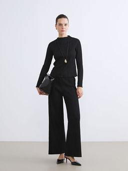 Dik Yaka Dokulu Kad?n Body