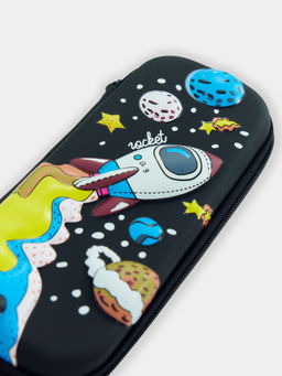 Футляр-пенал школьный в черном цвете с космическим принтом - Mark formelle фото 3
