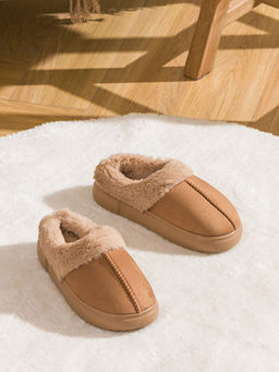 S?et G?r?n?ml? Kad?n Ev Terli?i