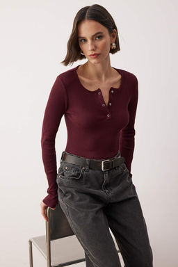 Bordo C?tc?tl? Fitted/Vucuda Oturan Fitilli Esnek Orme Bluz TWOAW25BZ00080