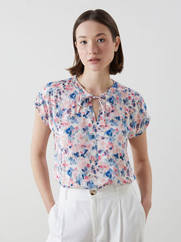 Ba?lamal? Yaka ?i?ekli Bluz