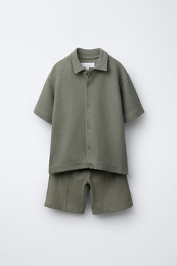TEXTURED SHIRT AND BERMUDA SHORTS SET