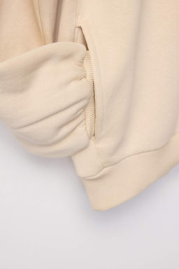 Tas Kal?n Ici Polarl? Kapusonlu Slogan Bask?l? Boxy Fit Orme Sweatshirt TWOAW26SW00217 - Trendyolmilla фото 2